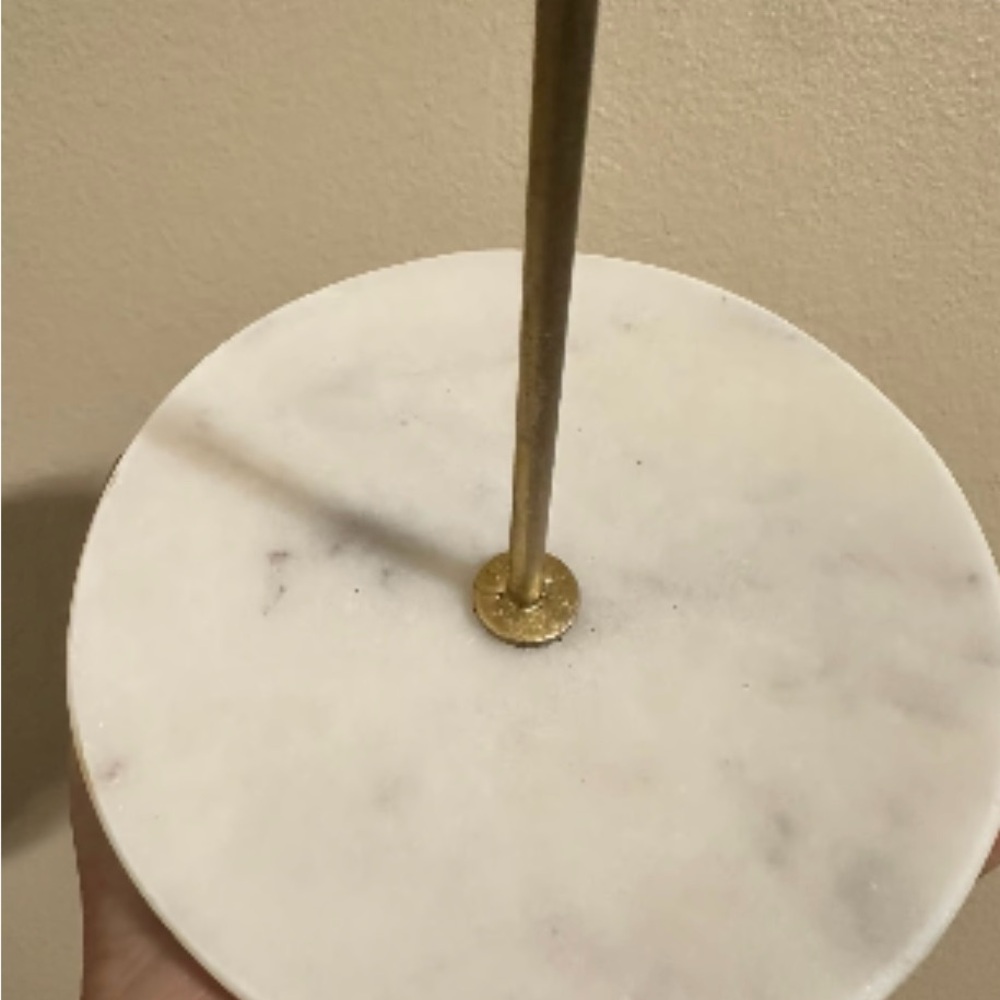 Gold Bow‎ Jewelry Stand - Picture 2 of 4